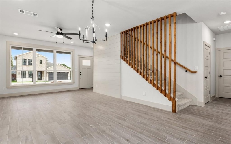 5703 Barkridge Drive, Granbury, TX 76048, 3 Bedrooms Bedrooms, ,2 BathroomsBathrooms,Residential,For Sale,5703 Barkridge Drive,0,21146225