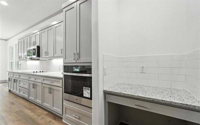 716 Oak Creek Drive, Hutchins, TX 75141, 5 Bedrooms Bedrooms, ,2 BathroomsBathrooms,Residential,For Sale,716 Oak Creek Drive,0,21146333