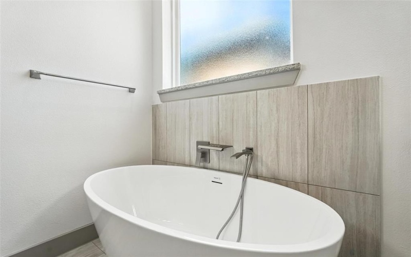 716 Oak Creek Drive, Hutchins, TX 75141, 5 Bedrooms Bedrooms, ,2 BathroomsBathrooms,Residential,For Sale,716 Oak Creek Drive,0,21146333