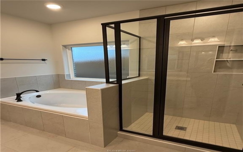 6308 Raleigh, College Station, TX 77845, 4 Habitaciones Habitaciones , ,3 BañosBaños,Residential,En Venta,6308 Raleigh,0,25013338