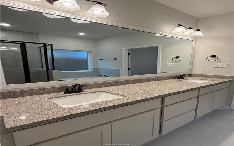 6308 Raleigh, College Station, TX 77845, 4 Habitaciones Habitaciones , ,3 BañosBaños,Residential,En Venta,6308 Raleigh,0,25013338