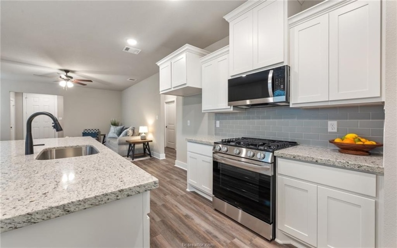 913 Fork Court, College Station, TX 77845, 4 Bedrooms Bedrooms, ,2 BathroomsBathrooms,Residential,For Sale,913 Fork Court,0,25013339