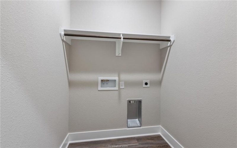 913 Fork Court, College Station, TX 77845, 4 Bedrooms Bedrooms, ,2 BathroomsBathrooms,Residential,For Sale,913 Fork Court,0,25013339