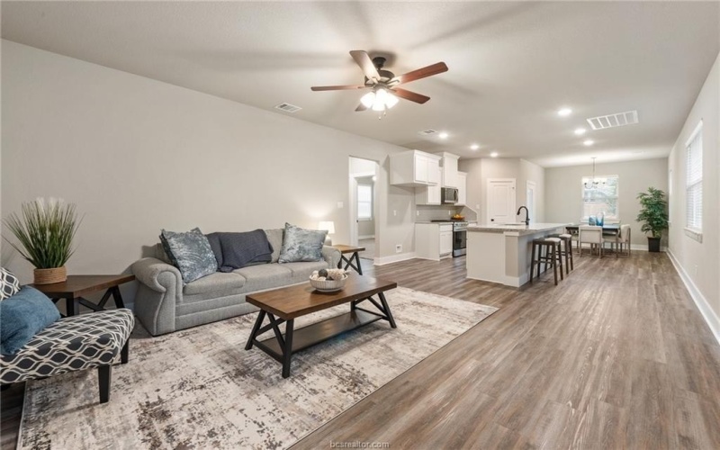 913 Fork Court, College Station, TX 77845, 4 Bedrooms Bedrooms, ,2 BathroomsBathrooms,Residential,For Sale,913 Fork Court,0,25013339