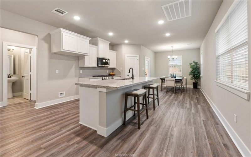 913 Fork Court, College Station, TX 77845, 4 Bedrooms Bedrooms, ,2 BathroomsBathrooms,Residential,For Sale,913 Fork Court,0,25013339