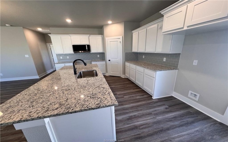 1227 Patriot Drive, College Station, TX 77845, 3 Habitaciones Habitaciones , ,2 BañosBaños,Residential,En Venta,1227 Patriot Drive,0,25013341