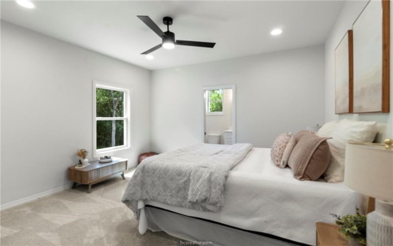 1104 Berkeley Street, College Station, TX 77840, 4 Habitaciones Habitaciones , ,5 BañosBaños,Residential,En Venta,1104 Berkeley Street,0,26000228