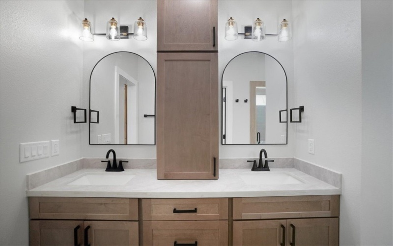 745 S 10TH, Aransas Pass, TX 78336, 4 Habitaciones Habitaciones , ,2 BañosBaños,Residential,En Venta,745 S 10TH,0,469575