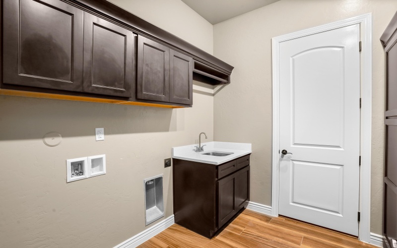 2425 Cesar Cordova Place, El Paso, TX 79938, 4 Habitaciones Habitaciones , ,3 BañosBaños,Residential,En Venta,2425 Cesar Cordova Place,0,862163