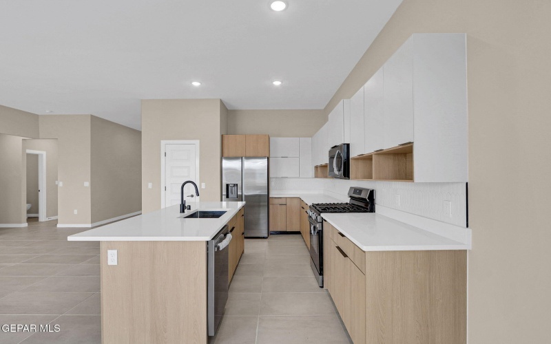 650 DAVI'S GREENWOOD COURT, Vinton, TX 79821, 3 Bedrooms Bedrooms, ,2 BathroomsBathrooms,Residential,For Sale,650 DAVI'S GREENWOOD COURT,0,922033