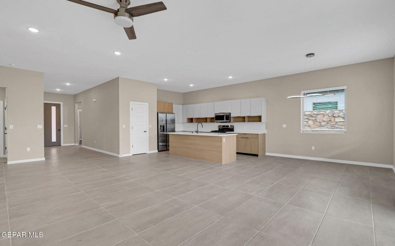 650 DAVI'S GREENWOOD COURT, Vinton, TX 79821, 3 Bedrooms Bedrooms, ,2 BathroomsBathrooms,Residential,For Sale,650 DAVI'S GREENWOOD COURT,0,922033