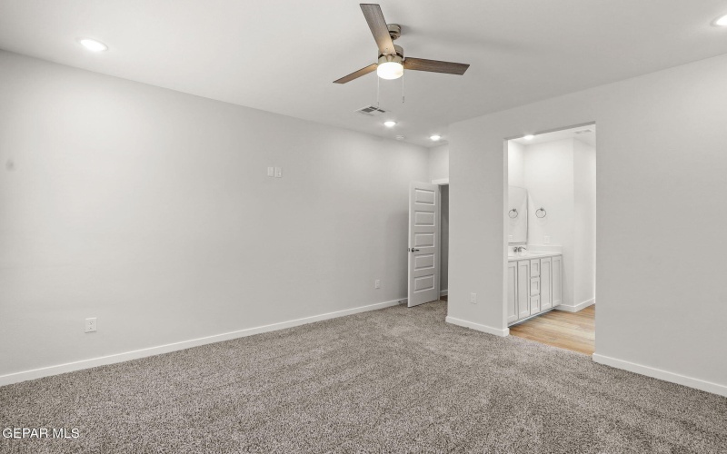 662 Davi's Greenwood Court, Vinton, TX 79821, 3 Bedrooms Bedrooms, ,2 BathroomsBathrooms,Residential,For Sale,662 Davi's Greenwood Court,0,922069