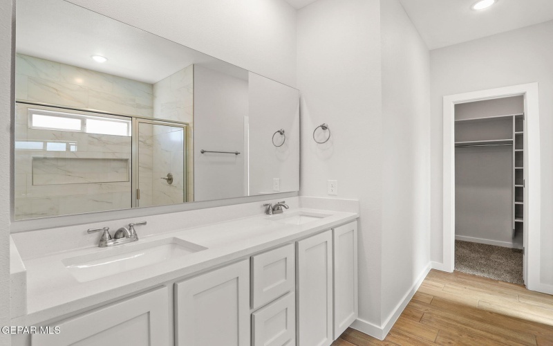 662 Davi's Greenwood Court, Vinton, TX 79821, 3 Bedrooms Bedrooms, ,2 BathroomsBathrooms,Residential,For Sale,662 Davi's Greenwood Court,0,922069