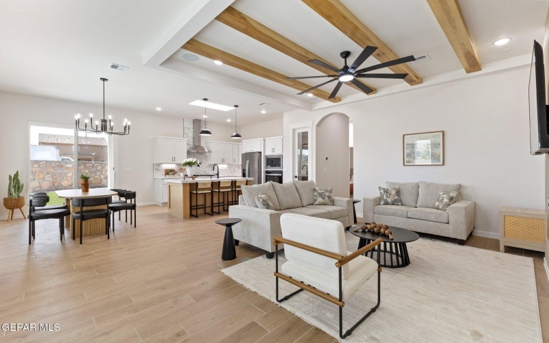 1425 DYLAN Place, El Paso, TX 79928, 4 Habitaciones Habitaciones , ,3 BañosBaños,Residential,En Venta,1425 DYLAN Place,0,923229