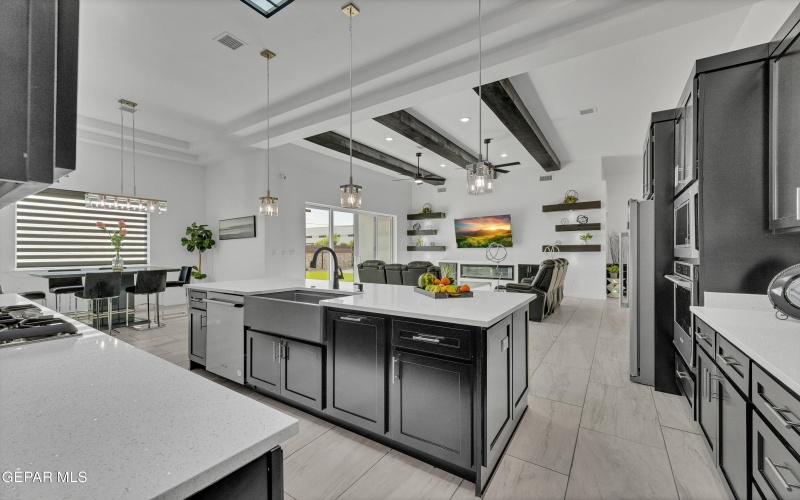 13014 BUCKLEBURY, El Paso, TX 79928, 4 Bedrooms Bedrooms, ,2 BathroomsBathrooms,Residential,For Sale,13014 BUCKLEBURY,0,924684