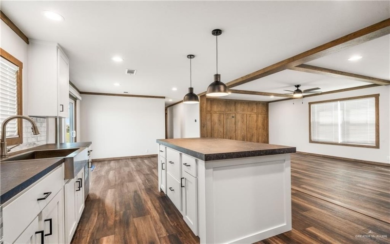 36223 Ranch Park Road, San Benito, TX 78586, 4 Habitaciones Habitaciones , ,3 BañosBaños,Residential,En Venta,36223 Ranch Park Road,0,491418