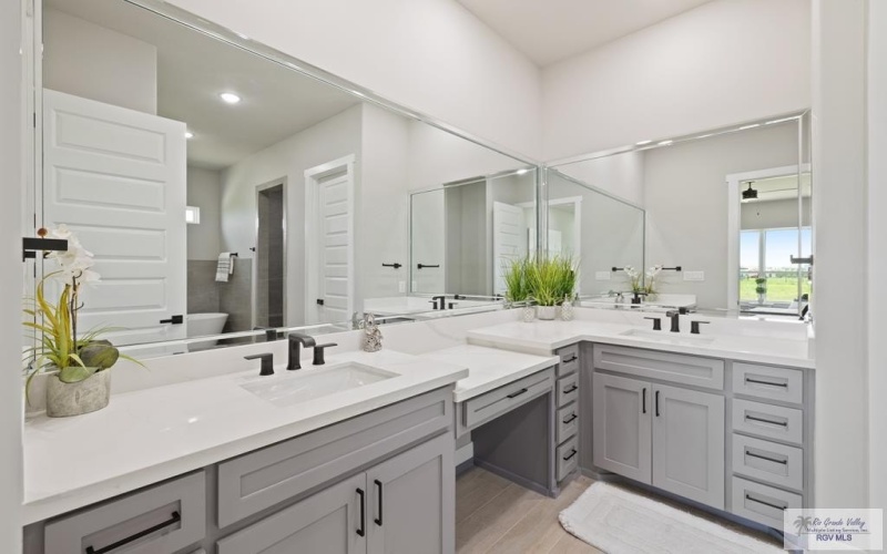 3630 MATTIE LN, HARLINGEN, TX 78550, 4 Habitaciones Habitaciones , ,3 BañosBaños,Residential,En Venta,3630 MATTIE LN,0,29771031