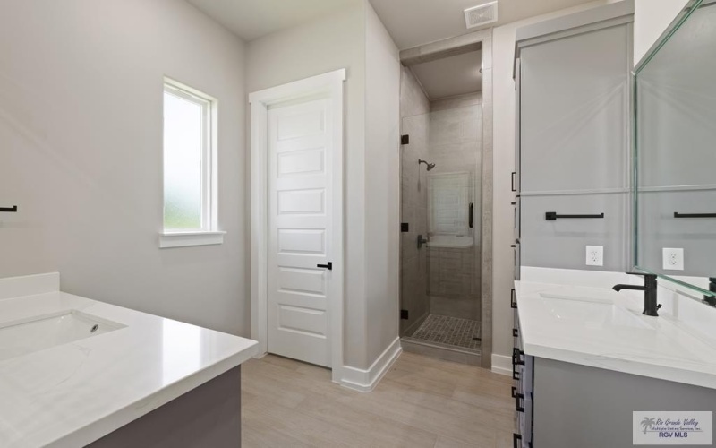 3630 MATTIE LN, HARLINGEN, TX 78550, 4 Habitaciones Habitaciones , ,3 BañosBaños,Residential,En Venta,3630 MATTIE LN,0,29771031