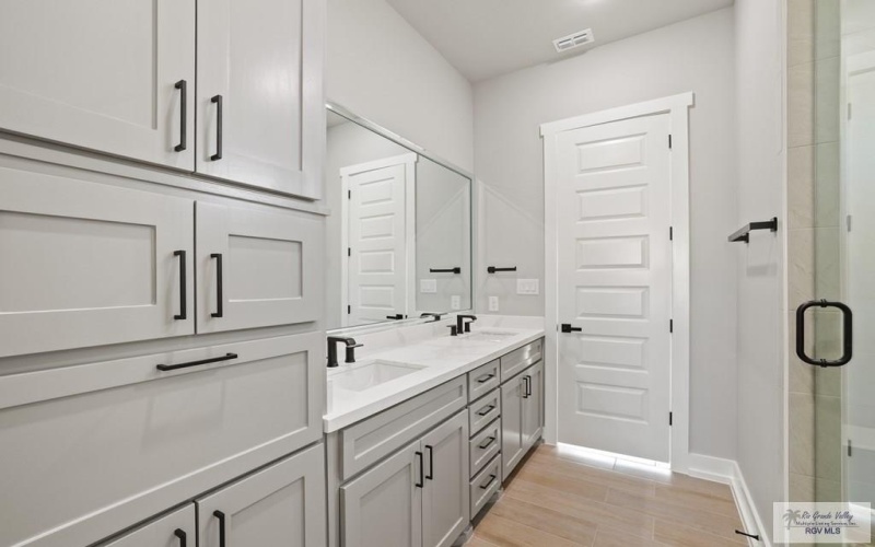 3606 TREASURE HILLS BLVD., HARLINGEN, TX 78550, 4 Bedrooms Bedrooms, ,3 BathroomsBathrooms,Residential,For Sale,3606 TREASURE HILLS BLVD.,0,29771033