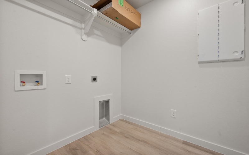 8313 24th Street, Lubbock, TX 79407, 2 Habitaciones Habitaciones , ,2 BañosBaños,Residential,En Venta,8313 24th Street,0,202600263