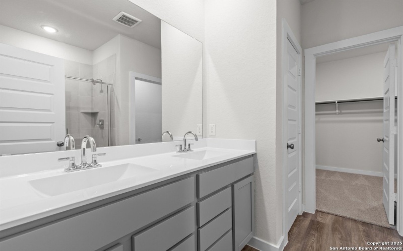 4819 Sahara Vlys, San Antonio, TX 78222, 5 Bedrooms Bedrooms, ,3 BathroomsBathrooms,Residential,For Sale,4819 Sahara Vlys,0,1931955