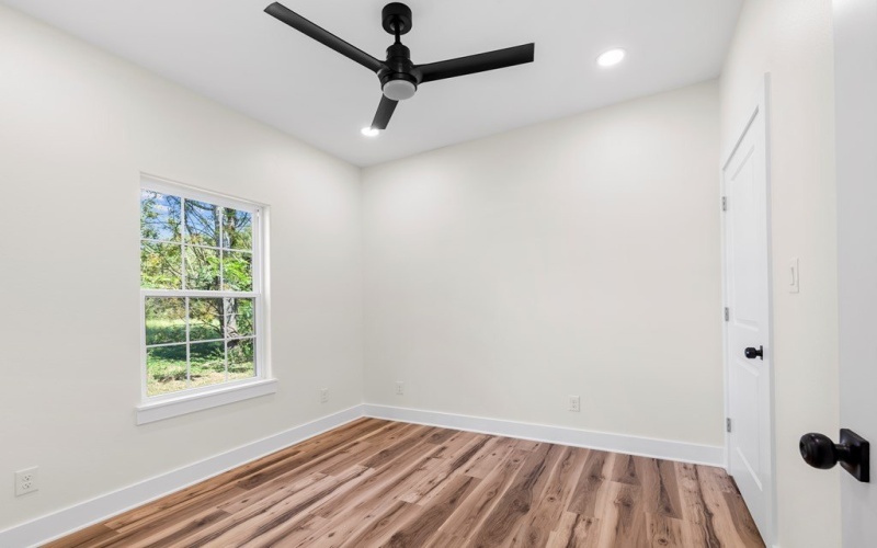 1921 Goldsberry, Nacogdoches, TX 75964, 3 Bedrooms Bedrooms, ,2 BathroomsBathrooms,Residential,For Sale,1921 Goldsberry,22500587