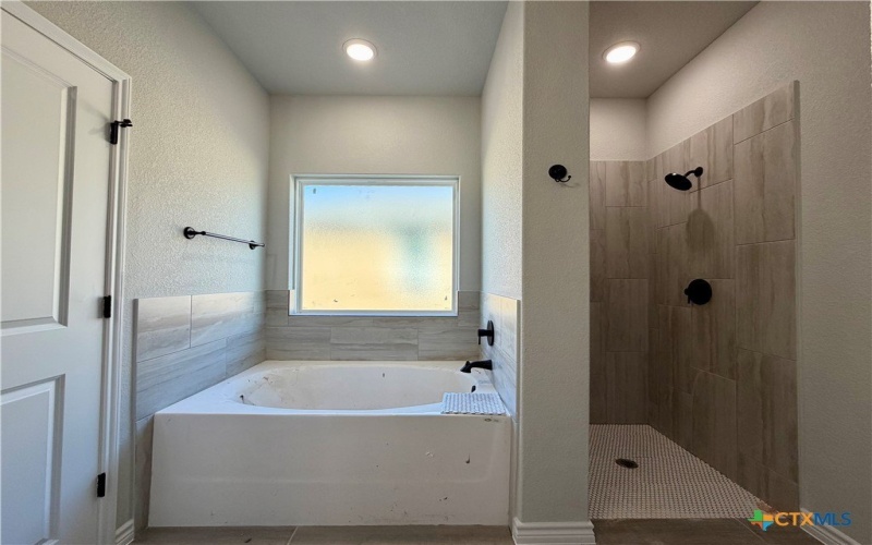 2550 Settlers Oak Drive, Belton, TX 76513, 3 Bedrooms Bedrooms, ,2 BathroomsBathrooms,Residential,For Sale,2550 Settlers Oak Drive,0,597639