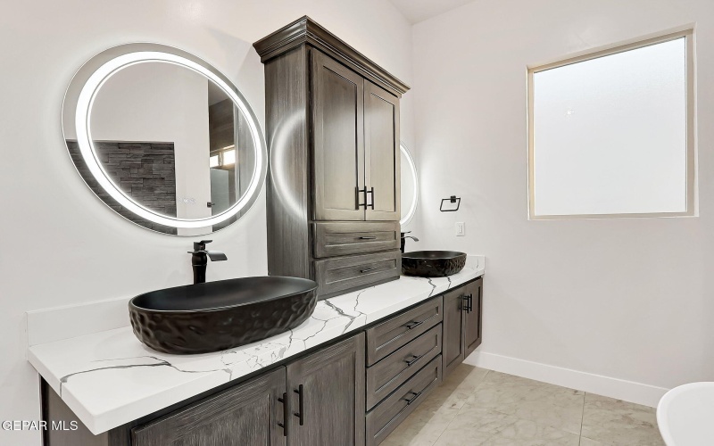 6604 Rio Haciendas, El Paso, TX 79932, 4 Bedrooms Bedrooms, ,3 BathroomsBathrooms,Residential,For Sale,6604 Rio Haciendas,0,935995