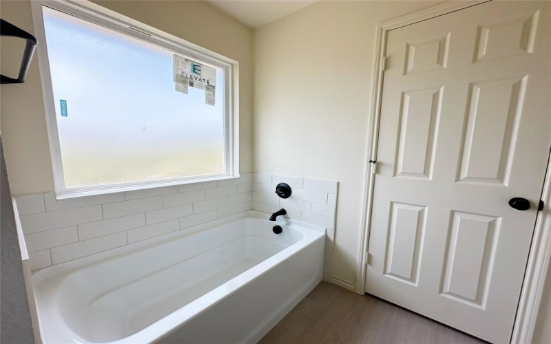 4036 Tarpon Springs Drive, Fort Worth, TX 76123, 3 Bedrooms Bedrooms, ,2 BathroomsBathrooms,Residential,For Sale,4036 Tarpon Springs Drive,0,21029744