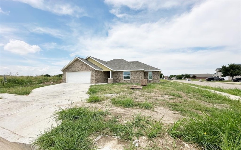 4036 Tarpon Springs Drive, Fort Worth, TX 76123, 3 Bedrooms Bedrooms, ,2 BathroomsBathrooms,Residential,For Sale,4036 Tarpon Springs Drive,0,21029744