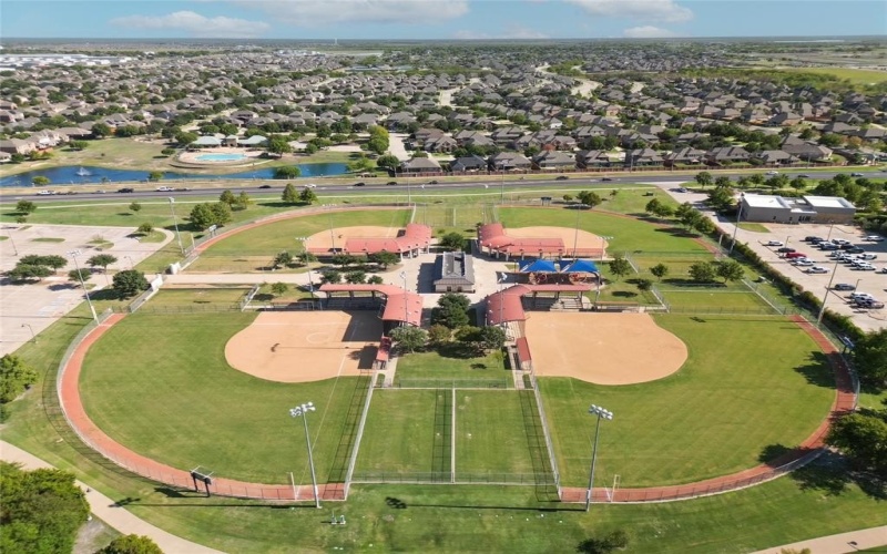 1565 Forge Pond Lane, Forney, TX 75126, 3 Habitaciones Habitaciones , ,2 BañosBaños,Residential,En Venta,1565 Forge Pond Lane,0,21139863