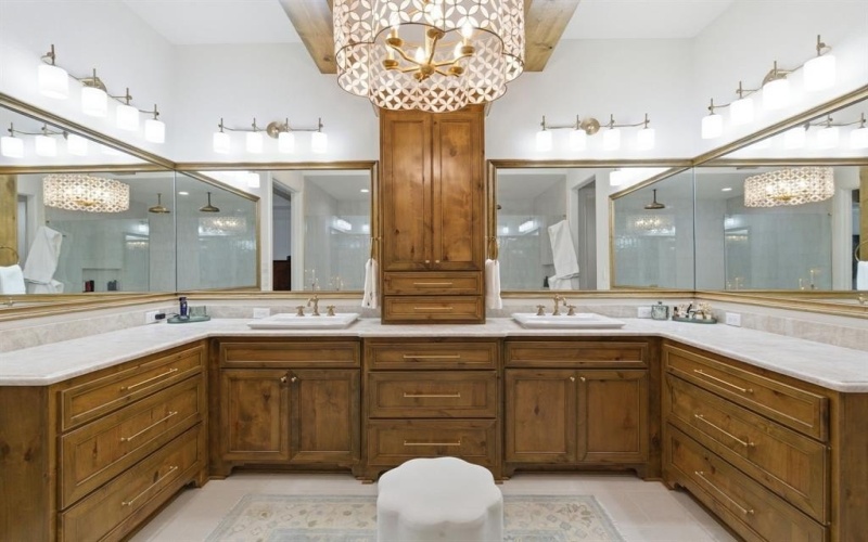 7015 County Road 175, Stephenville, TX 76401, 4 Bedrooms Bedrooms, ,5 BathroomsBathrooms,Residential,For Sale,7015 County Road 175,0,21140977