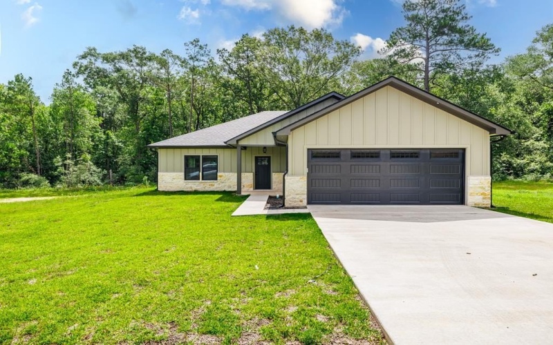 800 St Clair, Lufkin, TX 75901, 3 Bedrooms Bedrooms, ,2 BathroomsBathrooms,Residential,For Sale,800 St Clair,22500705