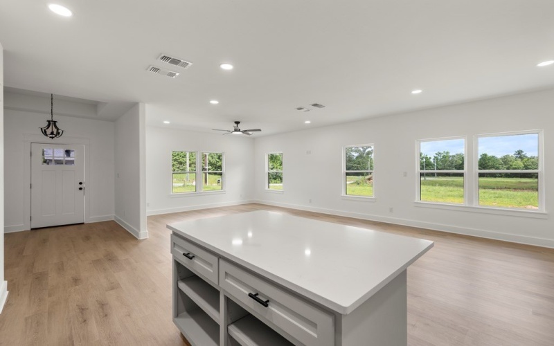 800 St Clair, Lufkin, TX 75901, 3 Bedrooms Bedrooms, ,2 BathroomsBathrooms,Residential,For Sale,800 St Clair,22500705