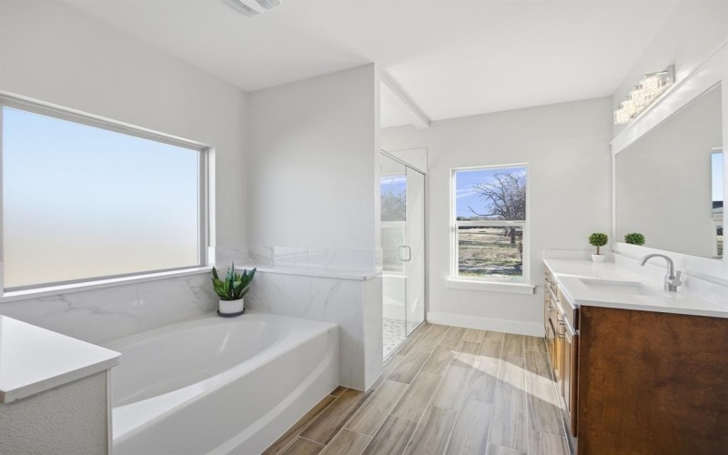 107 W Stagecoach Trail, Weatherford, TX 76085, 4 Habitaciones Habitaciones , ,2 BañosBaños,Residential,En Venta,107 W Stagecoach Trail,0,21143387