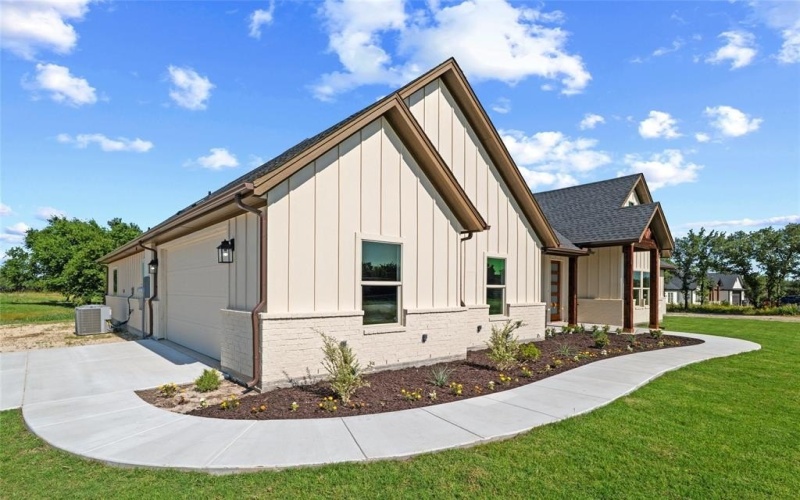 107 W Stagecoach Trail, Weatherford, TX 76085, 4 Habitaciones Habitaciones , ,2 BañosBaños,Residential,En Venta,107 W Stagecoach Trail,0,21143387