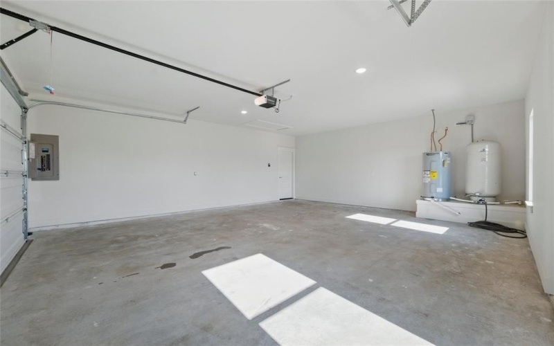 107 W Stagecoach Trail, Weatherford, TX 76085, 4 Habitaciones Habitaciones , ,2 BañosBaños,Residential,En Venta,107 W Stagecoach Trail,0,21143387