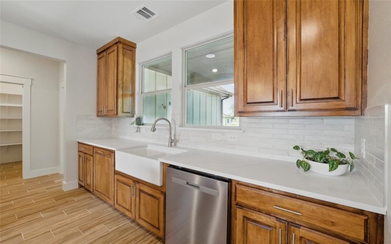 107 W Stagecoach Trail, Weatherford, TX 76085, 4 Habitaciones Habitaciones , ,2 BañosBaños,Residential,En Venta,107 W Stagecoach Trail,0,21143387