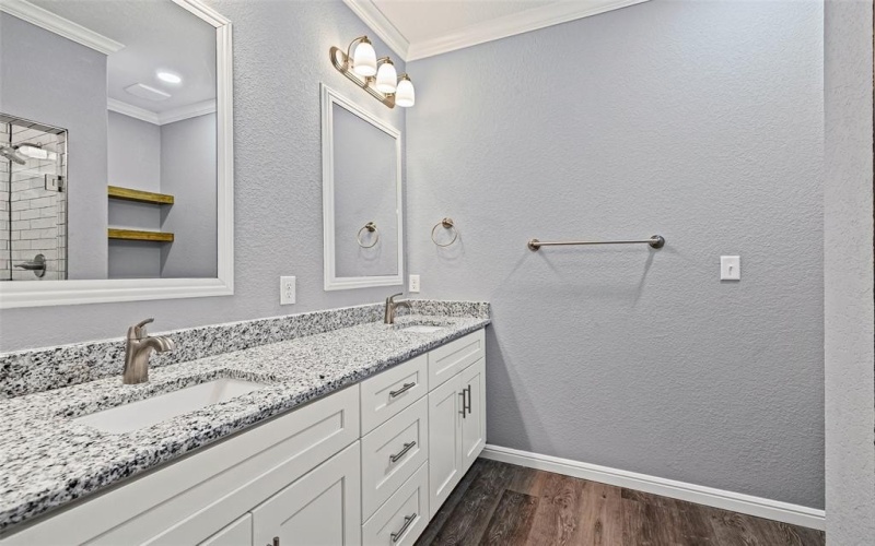 3611 Broken Bow Drive, Granbury, TX 76048, 3 Bedrooms Bedrooms, ,2 BathroomsBathrooms,Residential,For Sale,3611 Broken Bow Drive,0,21143646