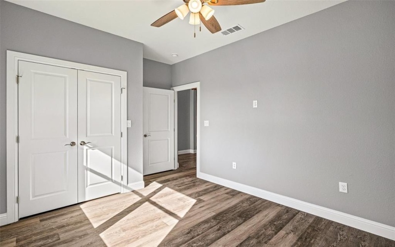 3611 Broken Bow Drive, Granbury, TX 76048, 3 Bedrooms Bedrooms, ,2 BathroomsBathrooms,Residential,For Sale,3611 Broken Bow Drive,0,21143646