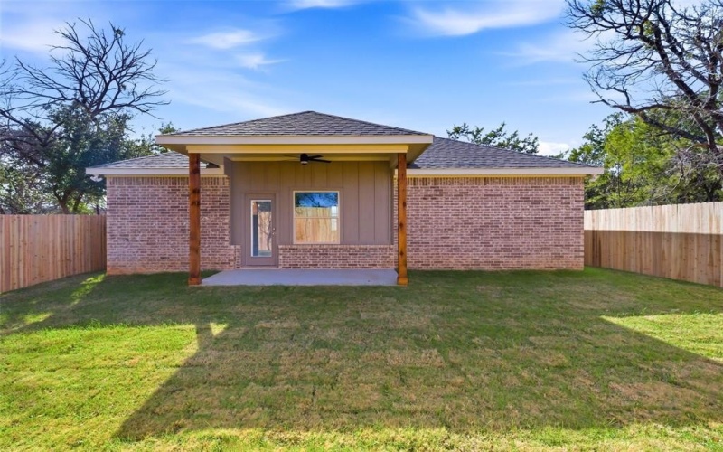 3611 Broken Bow Drive, Granbury, TX 76048, 3 Bedrooms Bedrooms, ,2 BathroomsBathrooms,Residential,For Sale,3611 Broken Bow Drive,0,21143646