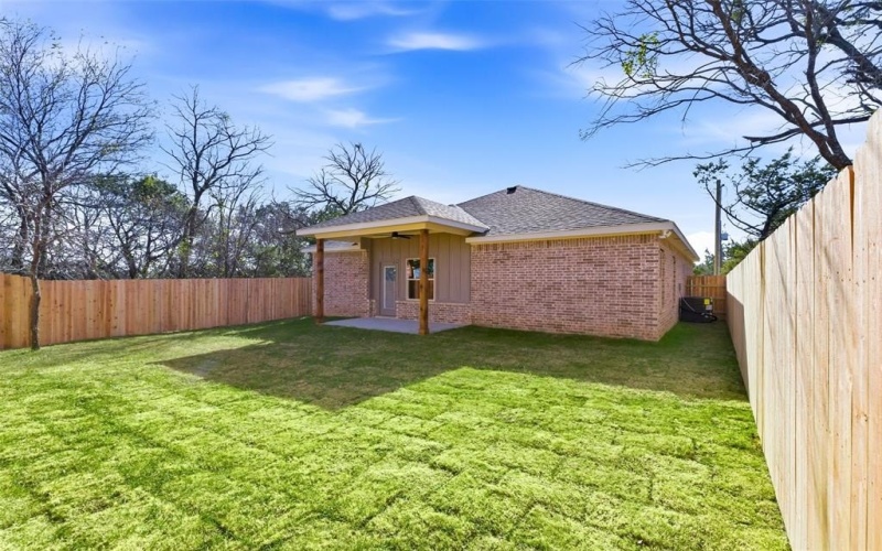 3611 Broken Bow Drive, Granbury, TX 76048, 3 Bedrooms Bedrooms, ,2 BathroomsBathrooms,Residential,For Sale,3611 Broken Bow Drive,0,21143646
