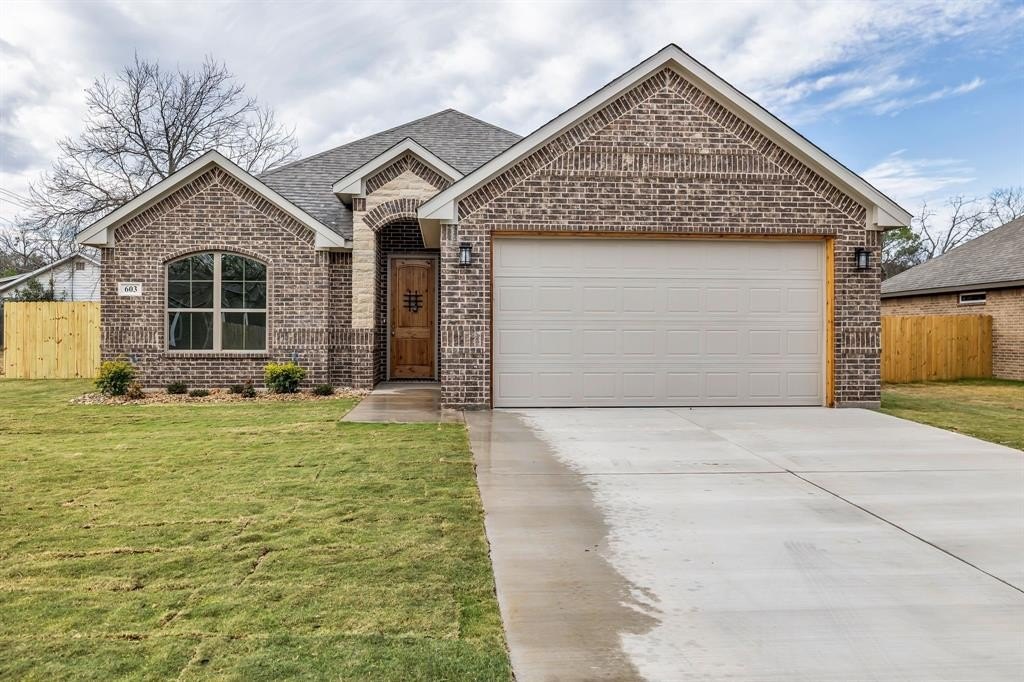 603 Madison Street, Cleburne, TX 76033, 3 Bedrooms Bedrooms, ,2 BathroomsBathrooms,Residential,For Sale,603 Madison Street,0,21143731