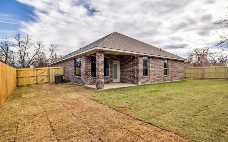 603 Madison Street, Cleburne, TX 76033, 3 Bedrooms Bedrooms, ,2 BathroomsBathrooms,Residential,For Sale,603 Madison Street,0,21143731