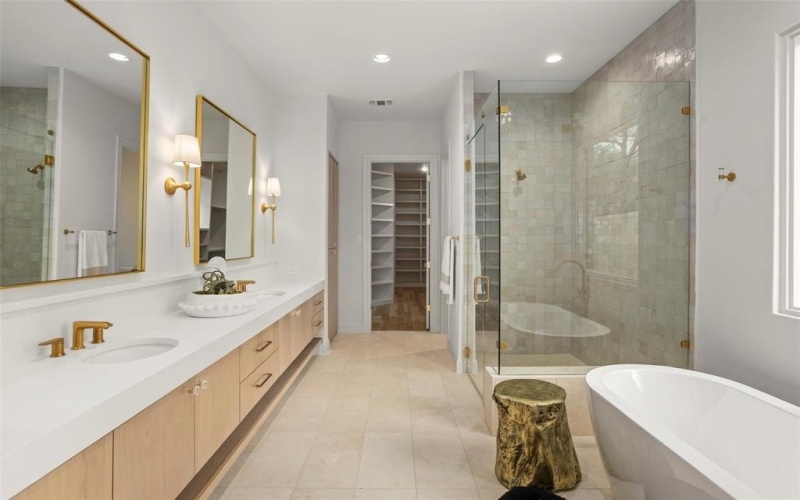 4164 Saranac Drive, Dallas, TX 75220, 5 Bedrooms Bedrooms, ,6 BathroomsBathrooms,Residential,For Sale,4164 Saranac Drive,0,21144099