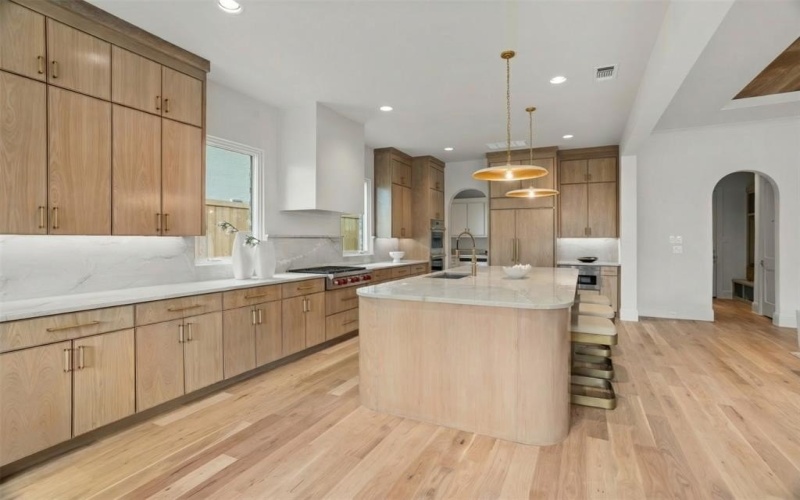 4164 Saranac Drive, Dallas, TX 75220, 5 Bedrooms Bedrooms, ,6 BathroomsBathrooms,Residential,For Sale,4164 Saranac Drive,0,21144099