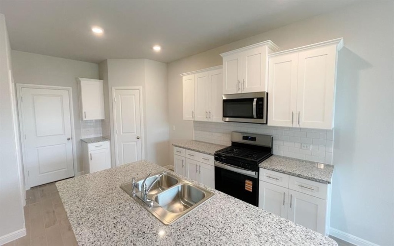 4332 BOWER HILL Drive, Fort Worth, TX 76036, 4 Habitaciones Habitaciones , ,2 BañosBaños,Residential,En Venta,4332 BOWER HILL Drive,0,21145535