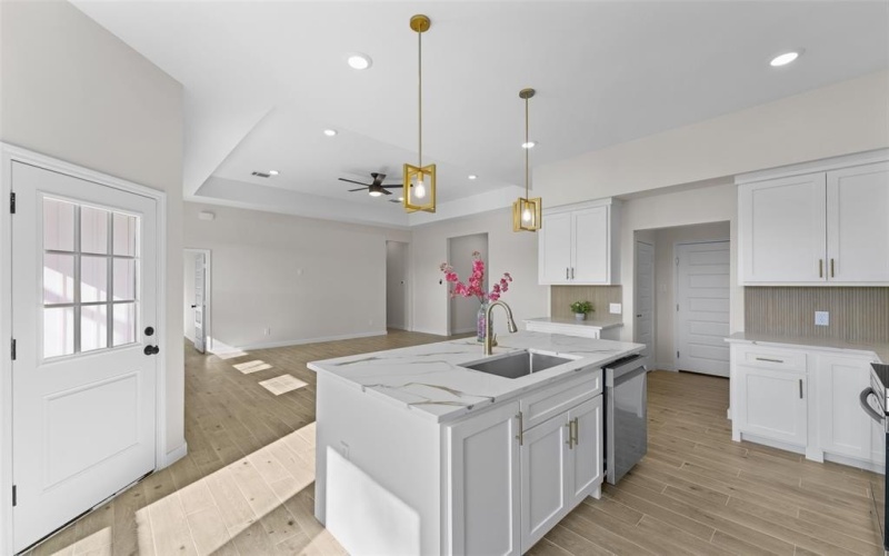 8340 Plainview Drive, Dallas, TX 75217, 4 Bedrooms Bedrooms, ,2 BathroomsBathrooms,Residential,For Sale,8340 Plainview Drive,0,21145828