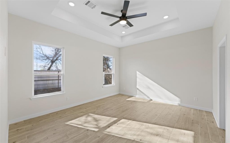 8340 Plainview Drive, Dallas, TX 75217, 4 Bedrooms Bedrooms, ,2 BathroomsBathrooms,Residential,For Sale,8340 Plainview Drive,0,21145828