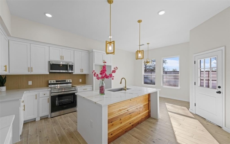 8340 Plainview Drive, Dallas, TX 75217, 4 Bedrooms Bedrooms, ,2 BathroomsBathrooms,Residential,For Sale,8340 Plainview Drive,0,21145828